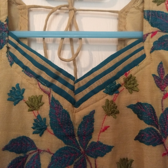 Embroidery top 2 for 15 - Picture 3 of 7